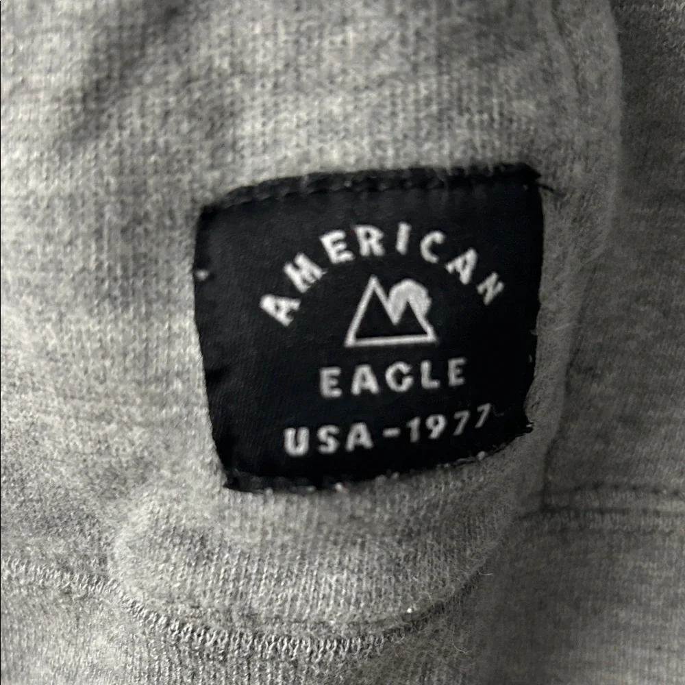AMERICAN EAGLE Outfitters Gray Crewneck Sweater - Picture 2 of 4